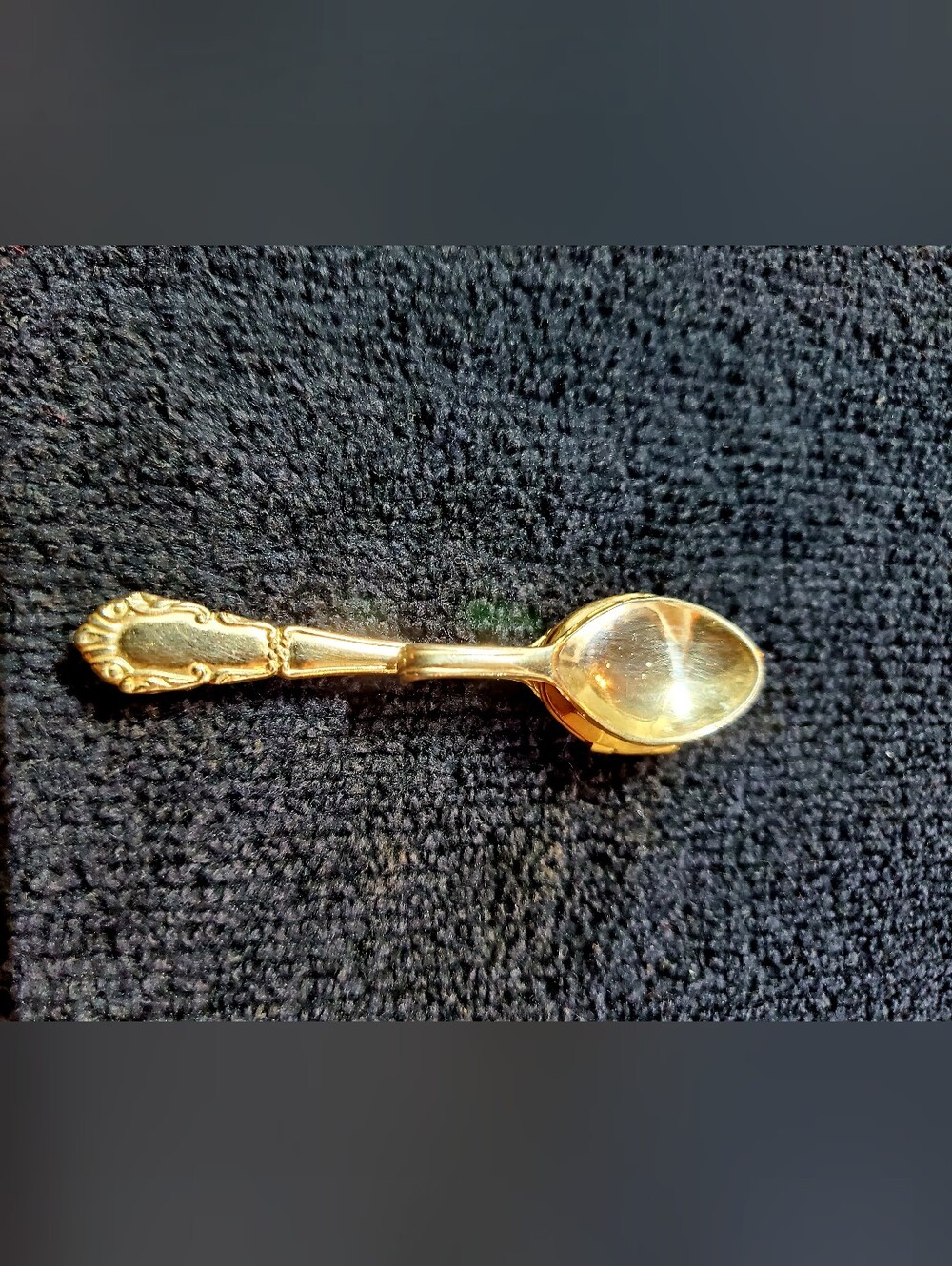 Vintage Spoon Goldtone 2 Photo Locket Mid 1950's